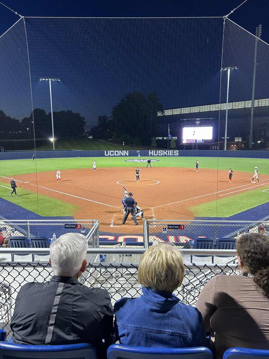 NHS Softball tweet media