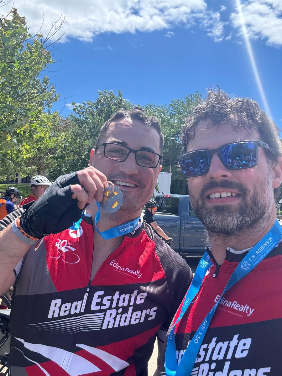 ryan_d_wynn's tweet photo. Grateful to have completed my first MS 150 this weekend, raising money to defeat MS! 🚴♂️ Thanks to Real Estate Riders, Utepils Cycling, and Ben for the invite. Looking forward to making this a yearly tradition! 🙌 #MS150 #FightMS #CyclingForACause https://t.co/yX7Alr41yt