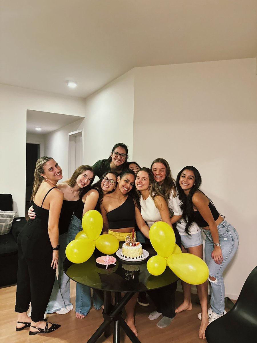 n1c0leEEe3's tweet photo. obrigada facul https://t.co/yIthrqoWah