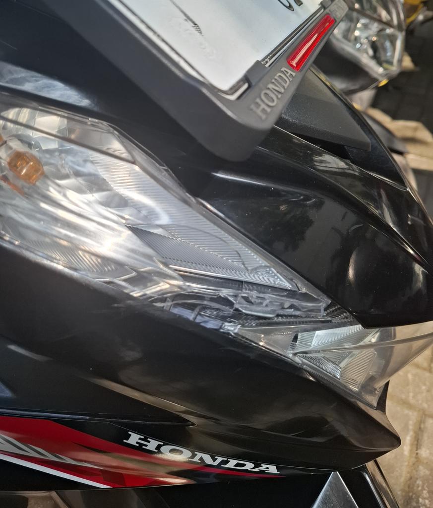 Muter belok ngedadak mana kenceng karna takut polisi? SITU SEHAT PAK NABRAK BERUNTUN JADINYA TOLOL, KALAU GA LENGKAP SURATNYA YA JANGAN KELUAR