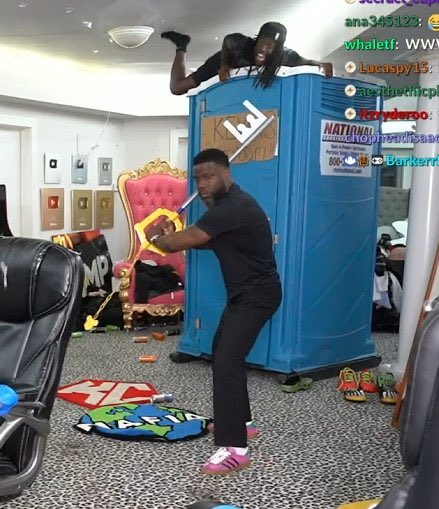 thegamersjoint's tweet photo. Kai Cenat got Kevin Hart to STANCE UP WITH THE KEYBLADE THIS YEAR IS MADE BROOOOOOOOO
May your HART be your guiding key https://t.co/mFw59ib03A