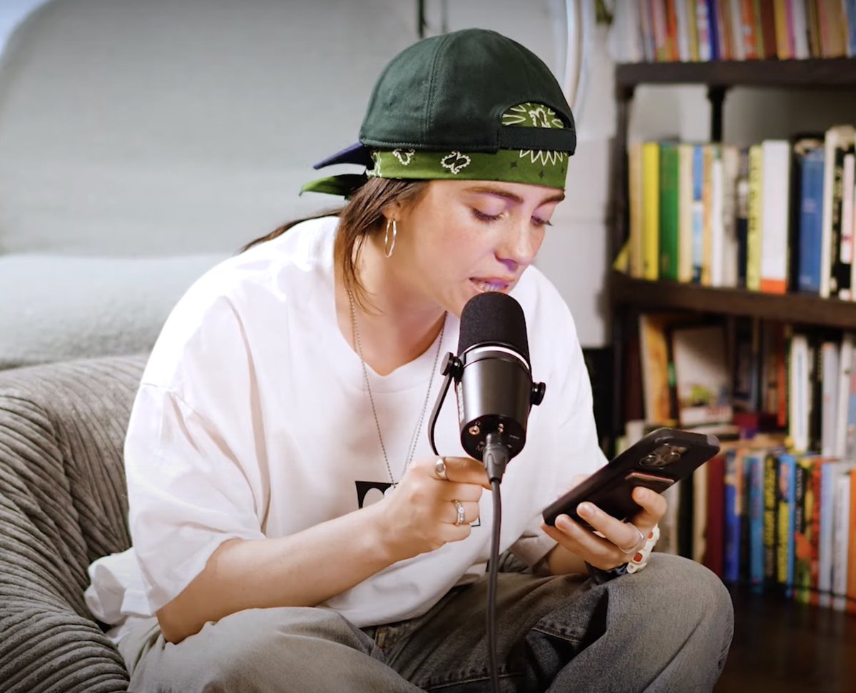 Billie Eilish reveals she has 1,993 unread texts:

“I wanna respond, I wanna do whatever somebody is saying or asking of me, and I just don’t. I see it, or sometimes I don’t even see it, but sometimes I see it and I’m like, ‘Hold on, let me do this thing first,’ and then I just