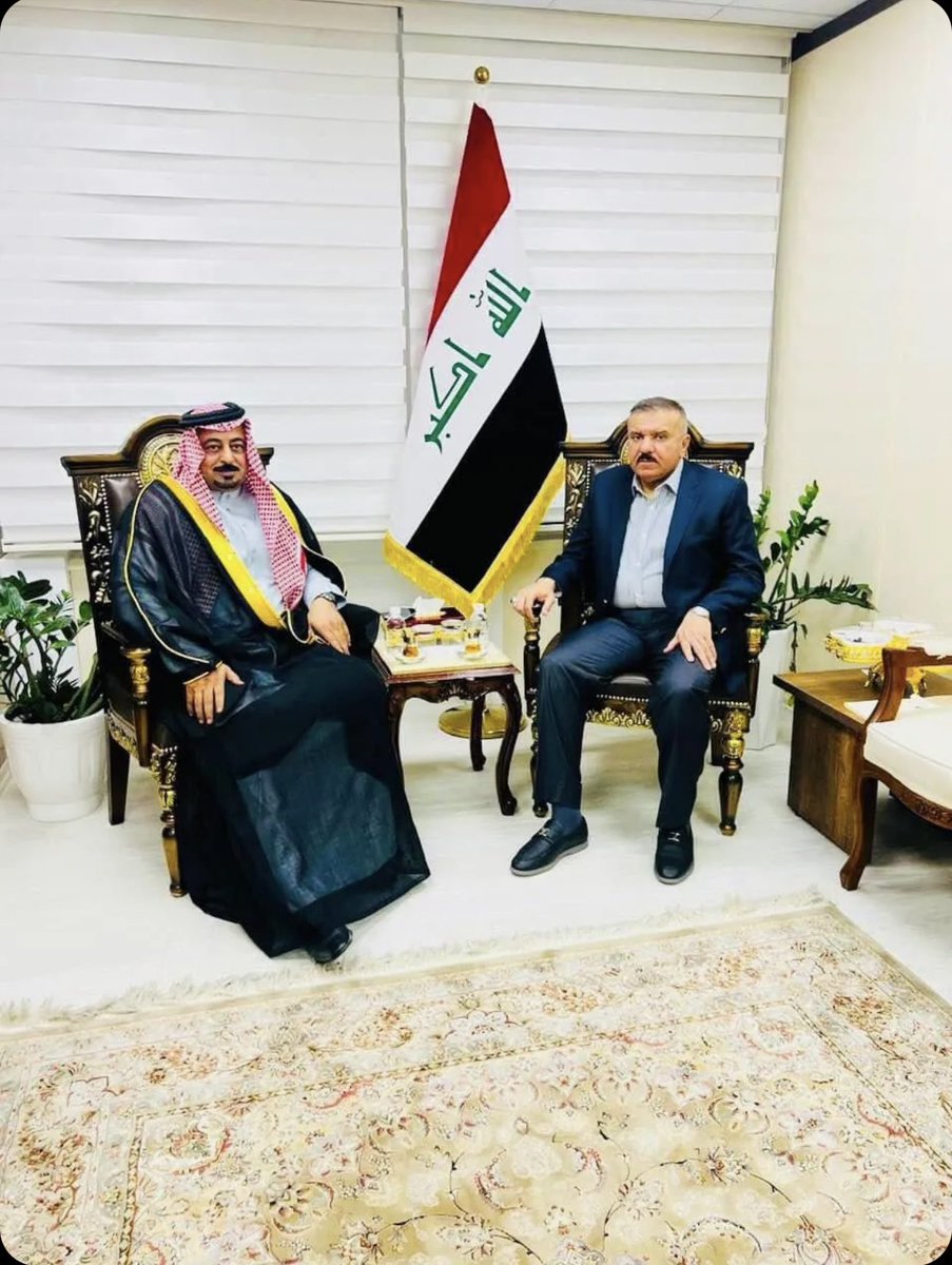 MoneefAlhassan's tweet photo. الشيخ مالك النواف الحسان
في ضيافة السيد معالي وزير الداخلية https://t.co/UsRg1A8xpo