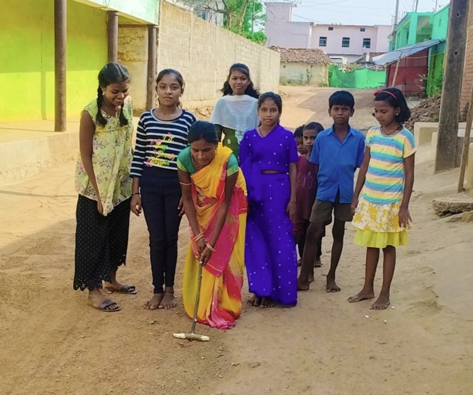 sindhu_jag1761's tweet photo. खेल हावे रंगे -रंग
खेलबो हमन संगे-संग
#InternationalDayOfPlay
#CgForPlay
#UNICEFIndia
#NSSIndia
#MahasmundDist
@ChhattisgarhABC https://t.co/Y5EGgU3OTC