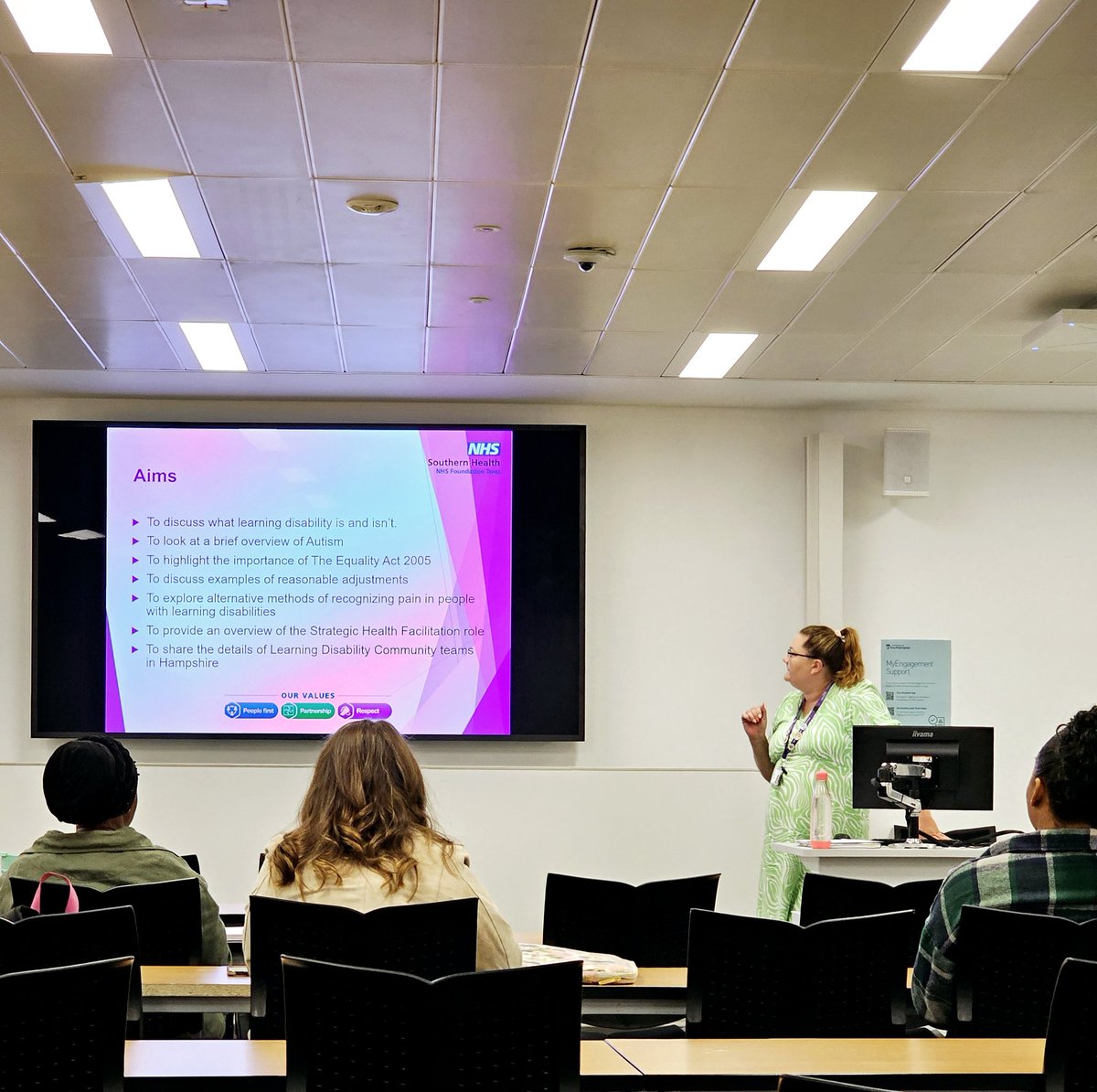 Another day delivering a #lecture at <a href="/southamptonuniv/">Southampton Uni</a> raising awareness of a #learningdisability and #support people with #learningdisabilities may need when accessing #healthcare. Go <a href="/amycastles/">Amy George</a> #nursing #students #partnership #education