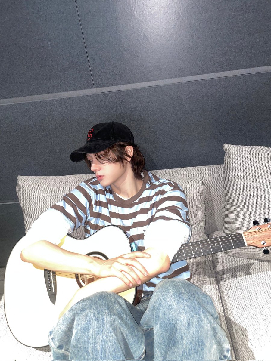 BOYNEXTDOOR_twt's tweet image. Give me the bass line🎸

#BOYNEXTDOOR #SUNGHO #보이넥스트도어 #성호