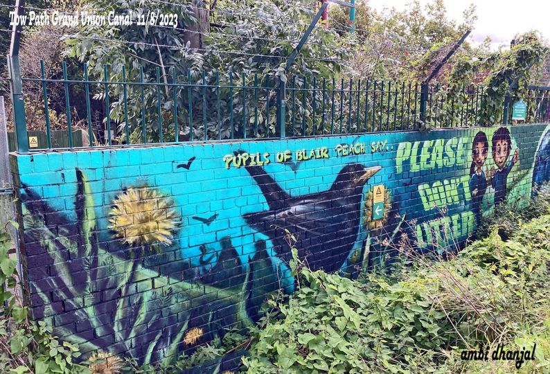 Noticed this mural during my walk along Paddington Branch of Grand Union Canal outside Blair Peach Primary School.

- Ambi Dhanjal
<a href="/BlairPeachPS/">Blair Peach Primary School</a> #Southall <a href="/friendsOfGUC/">Friends of Grand Union Canal</a>