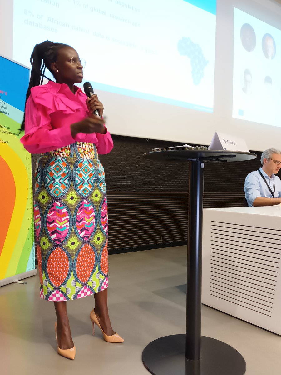 ntkcz's tweet image. And we’re off! #PIDfest, the 3-day meeting on all things #PIDs, officially begins with a warm welcome to roughly 283 attendees (in Prague and online). 1. keynote Panel from @CarolineFinch @JoyOwango @sjcporter&amp;amp;Zefan Zheng (@MPI_ae) shares perspectives on #PIDs from around the 🌍