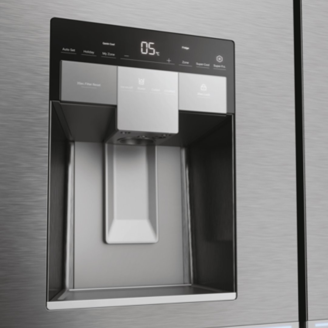 MartinDawesLTD's tweet image. Elevate your kitchen with the Haier HCR7918EIMP Platinum Inox Fridge Freezer! Featuring advanced cooling technology, a sleek design, and ample storage space, it&apos;s the perfect blend of style and functionality. ❄️

Shop Now 👉 martindawes.com/haier-hcr7918e…