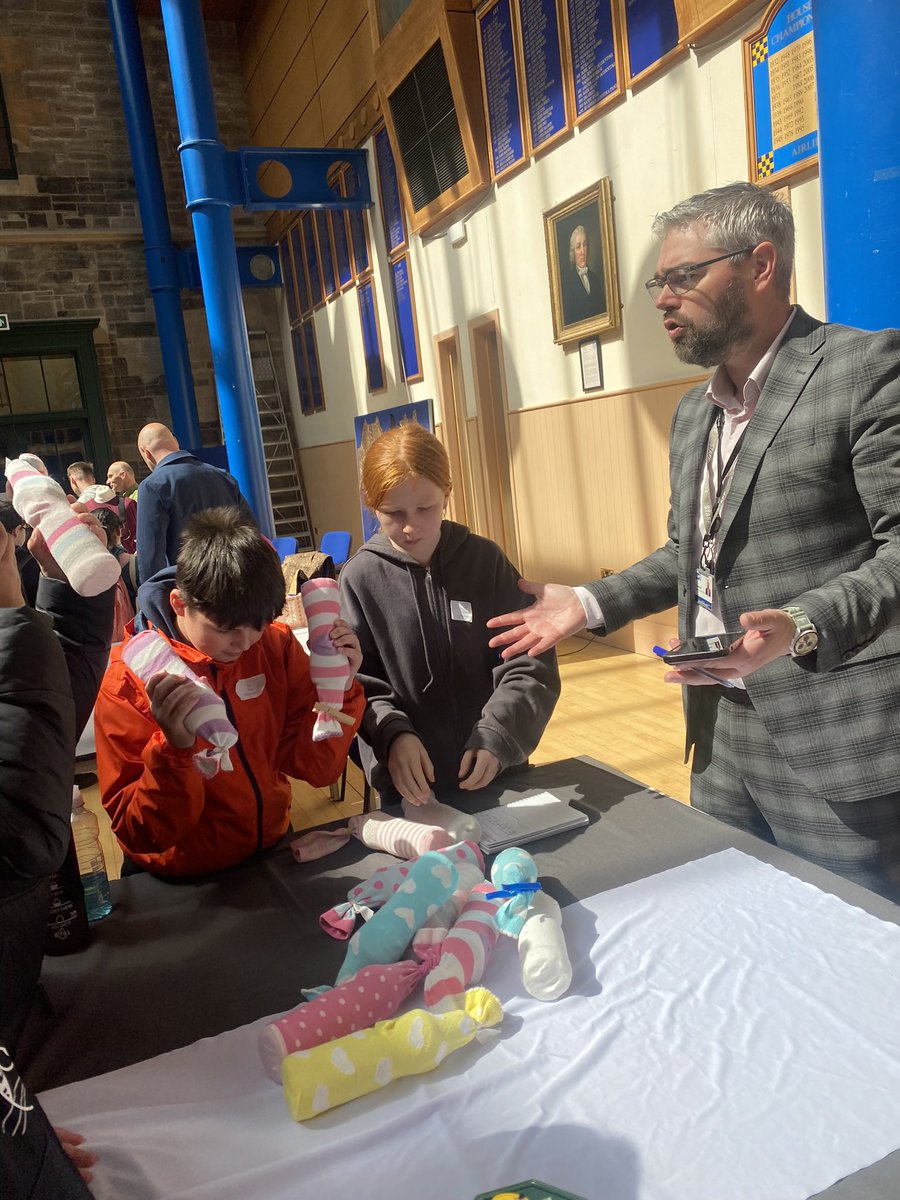StobswellSTEM's tweet photo. Thanks to @SSERCofficial and @STEMAmbassadors for coming along and supporting our event. https://t.co/e1WqG3WJcI
