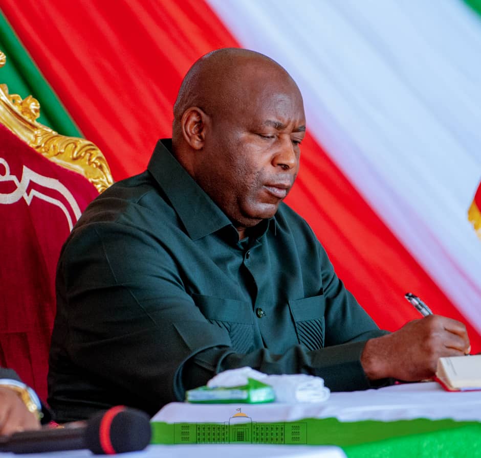 Depuis la proclamation de la République et la chute de la monarchie burundaise multiséculaire, rarement une période n’a été aussi prolifique en décrets que ces derniers mois. Mais une question demeure : ces décrets suffisent-ils pour amorcer le changement voulu ou rêvé, pour