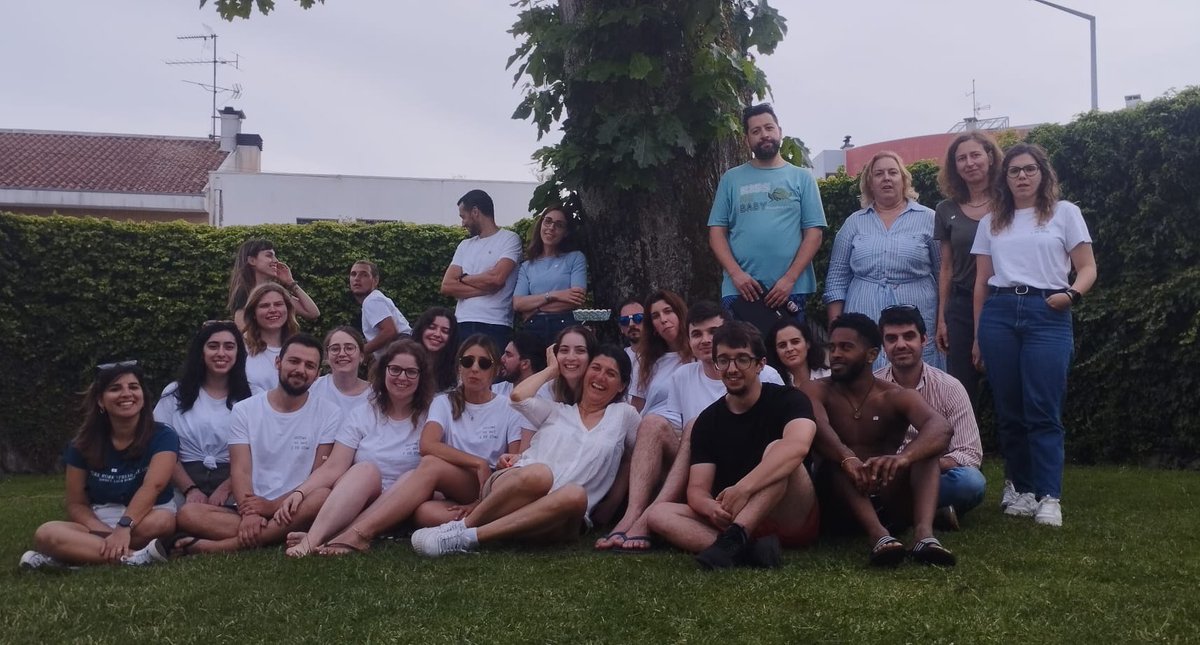 AzeredoLab's tweet photo. Last week we had our first Phage Retreat. It was one day and a half full of activities and joy https://t.co/khBaVVbNlK