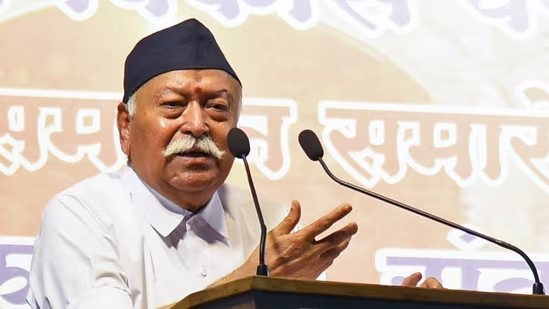 JaipurDialogues's tweet photo. "A true sevak maintains decorum while working… There is no arrogance that I did this. Only such a person has the right to be called a sevak"

Is Mohan Bhagwat hinting towards something? Or we are reading too much into it? https://t.co/KkIExbeHVq