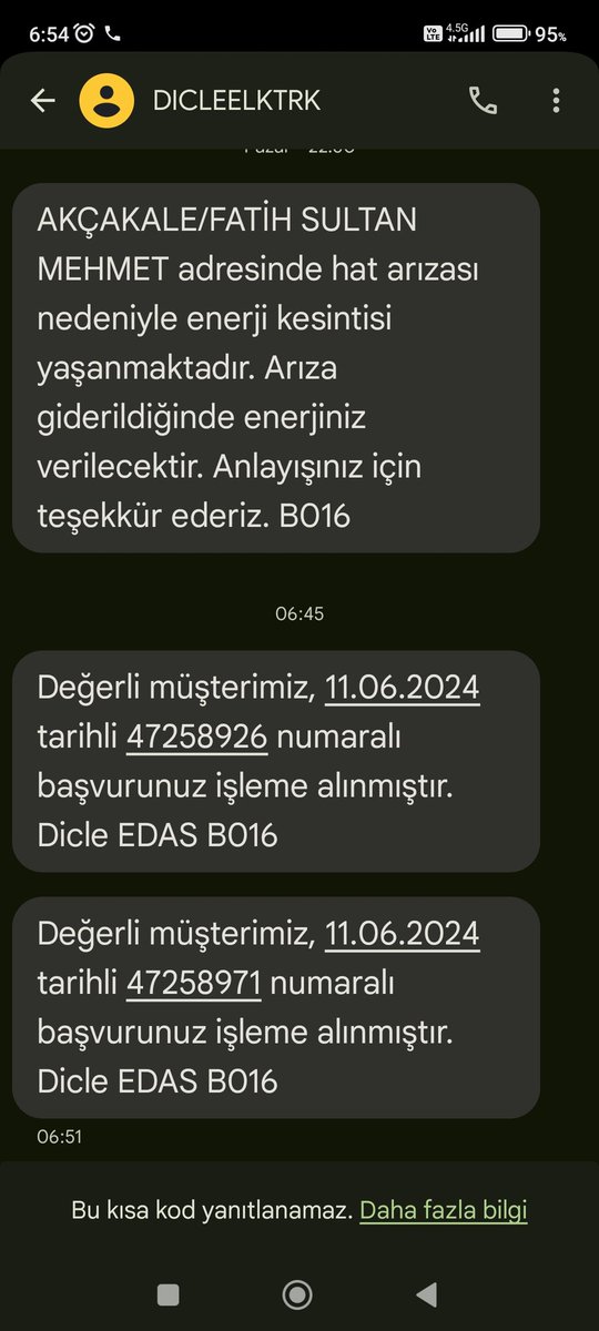 ezgimee2's tweet photo. #elektirik Çalışan kimse yok. İşe gidicem elektrik yok. Süt sağlamıyorum. Ve kimse bir çözüm bulmuyor. Elektrik sadece benim dairemde yok @DicleMemnuniyet @DepsasEnrji https://t.co/7zvy677cEE