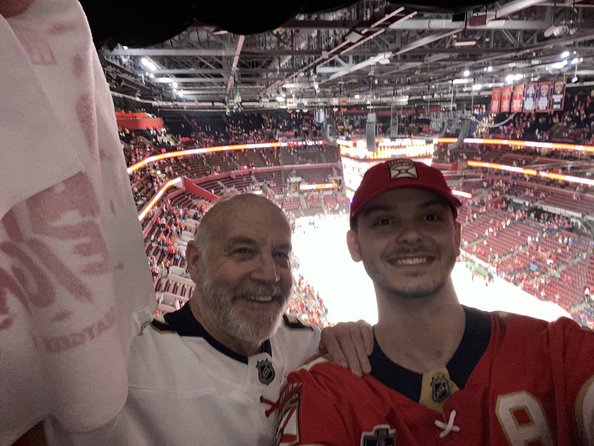 SoFloGuy99's tweet photo. Although we struggled to get a good pic, the old man and I had a blast at Game 2. Crazy to drive home (now back living in FTL) and know that the Panthers are closer than they’ve ever been to the Stanley Cup. 2 wins to go…. #TimeToHunt #FirstPlayoffGame https://t.co/VEMRMaJcUG
