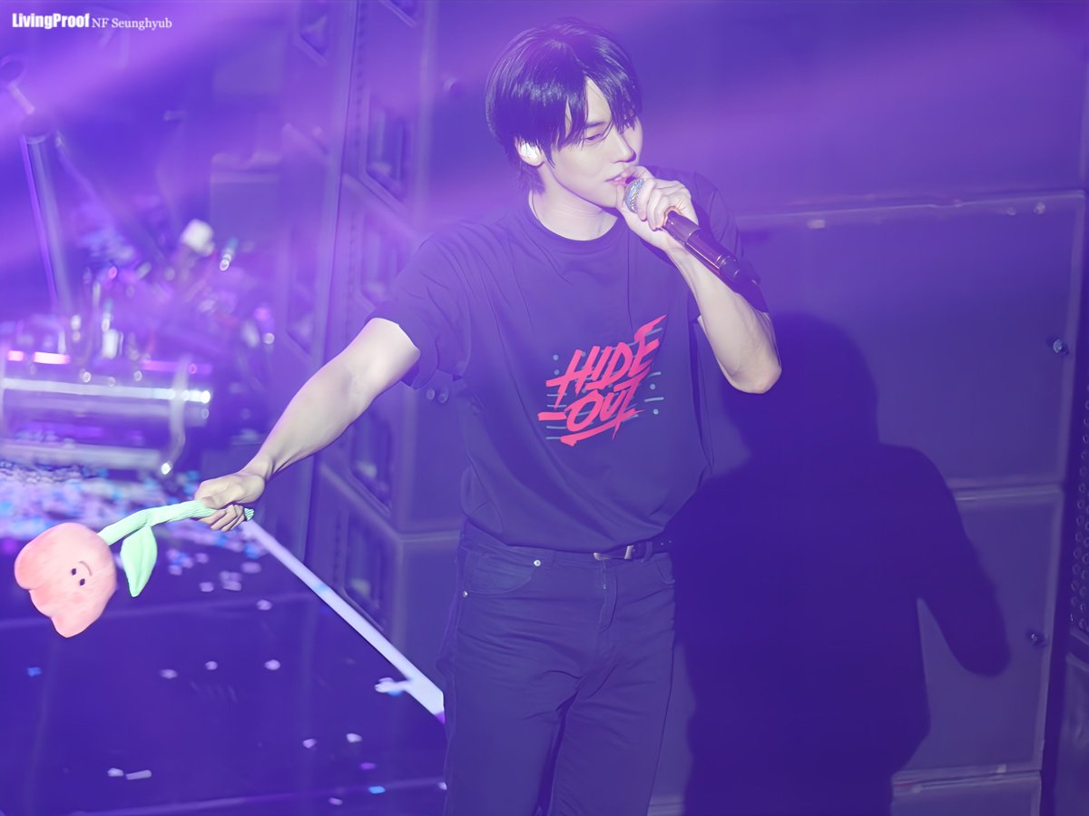 NF_LivingProof's tweet photo. 240608
N.Flying LIVE ‘HIDE-OUT’ 
DAY 2🔦

#NFlying #엔플라잉 #HIDE_OUT
#이승협 #승협 #LeeSeungHyub https://t.co/5POxJ8WGvx