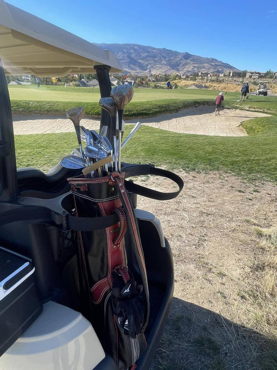 One of the most suffocating clubs in my bag is: my brain!
#Golf #California