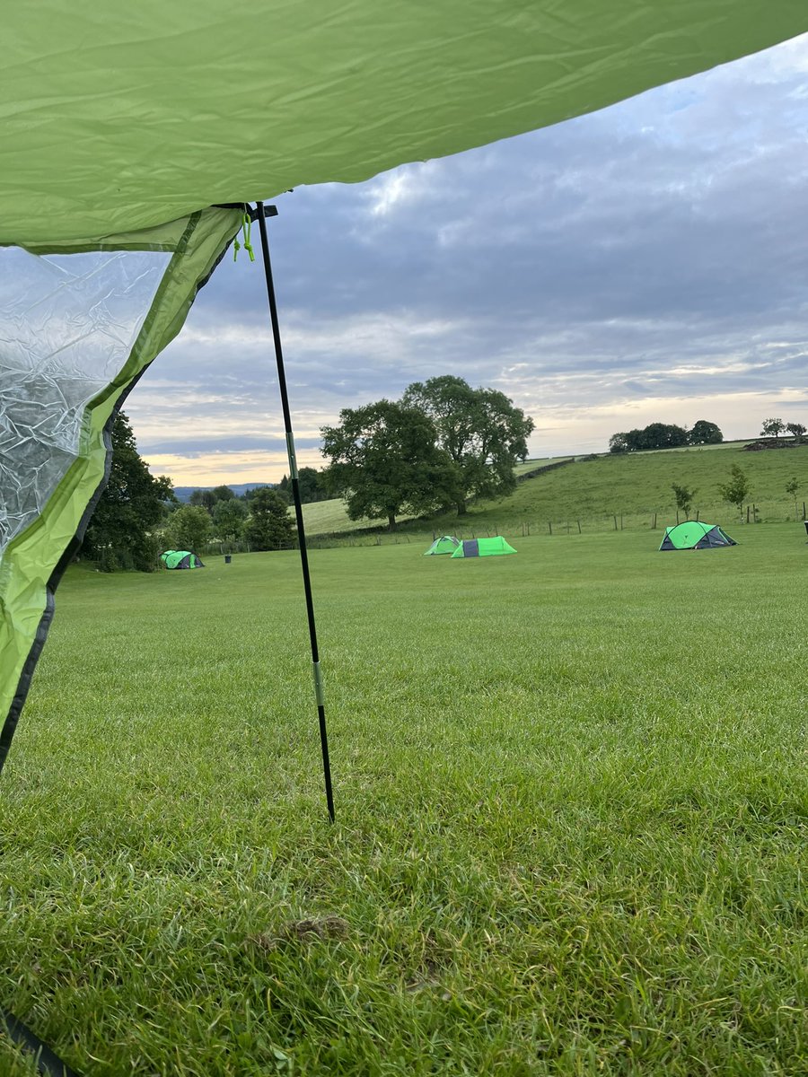 Good morning, not a bad view to wake up to #peaks #barnfarm