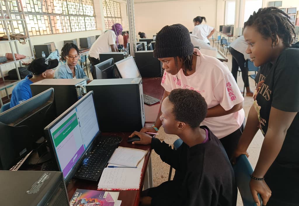 MUBSICTCentre's tweet photo. Last week,  we steered the digital skills focus towards workforce readiness. Our participants are now into the world of coding. With each line of code, they’re crafting their digital identity and shaping their career path. 
@UNICEF 
@OfficialMubs https://t.co/SBp8Tds9DI