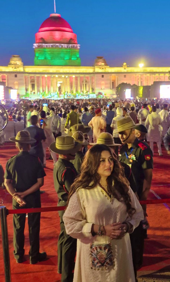 pamelagoswami9's tweet image. I have been privileged to attend the historic swearing in ceremony 2024! The start of @narendramodi Ji’s third inning as the hon’ble Prime Minister of Vikshit Bharat. This day shall be marked as a historic day in the Democracy of India. #Modi3 #Oath #NewGovt 

@narendramodi Ji