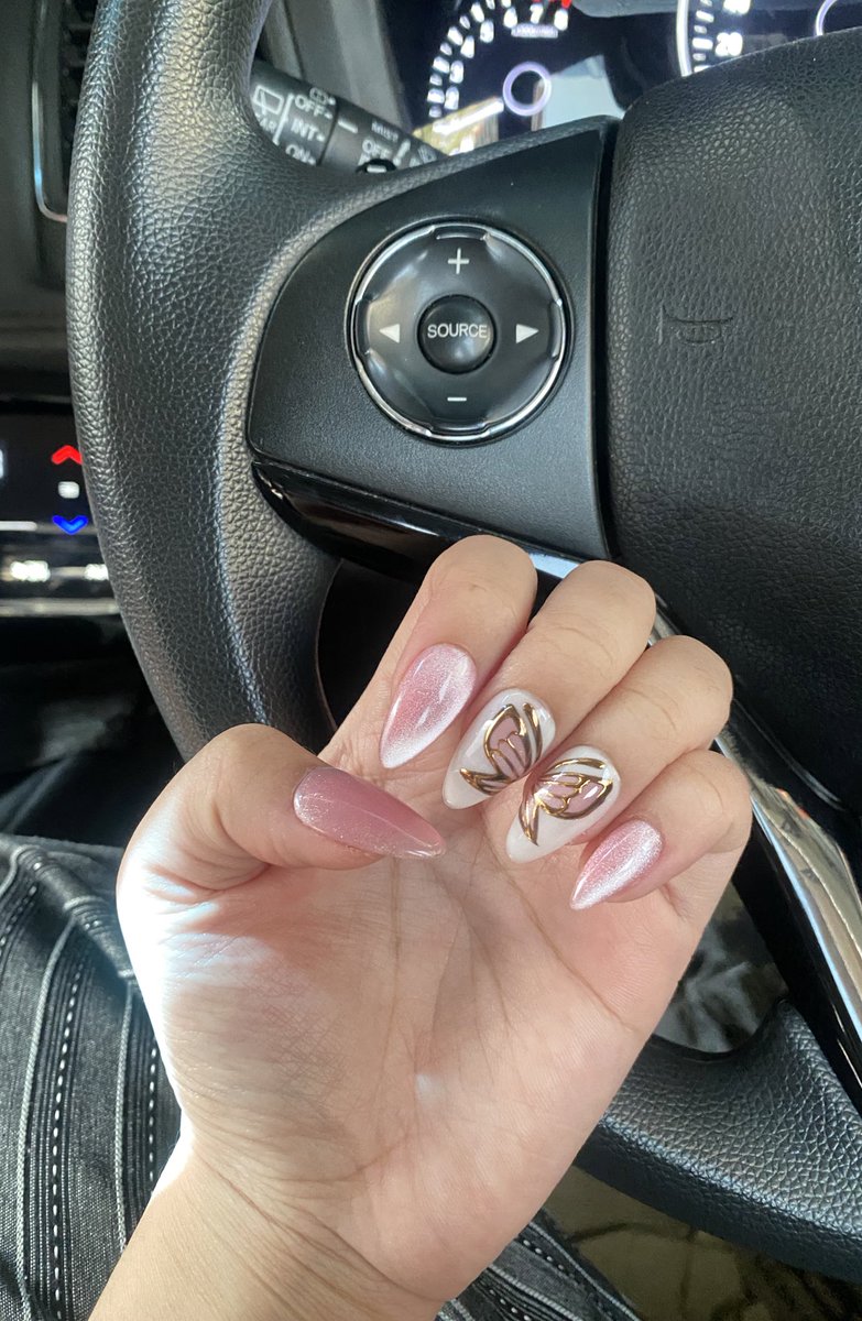 new naailss love it🌸