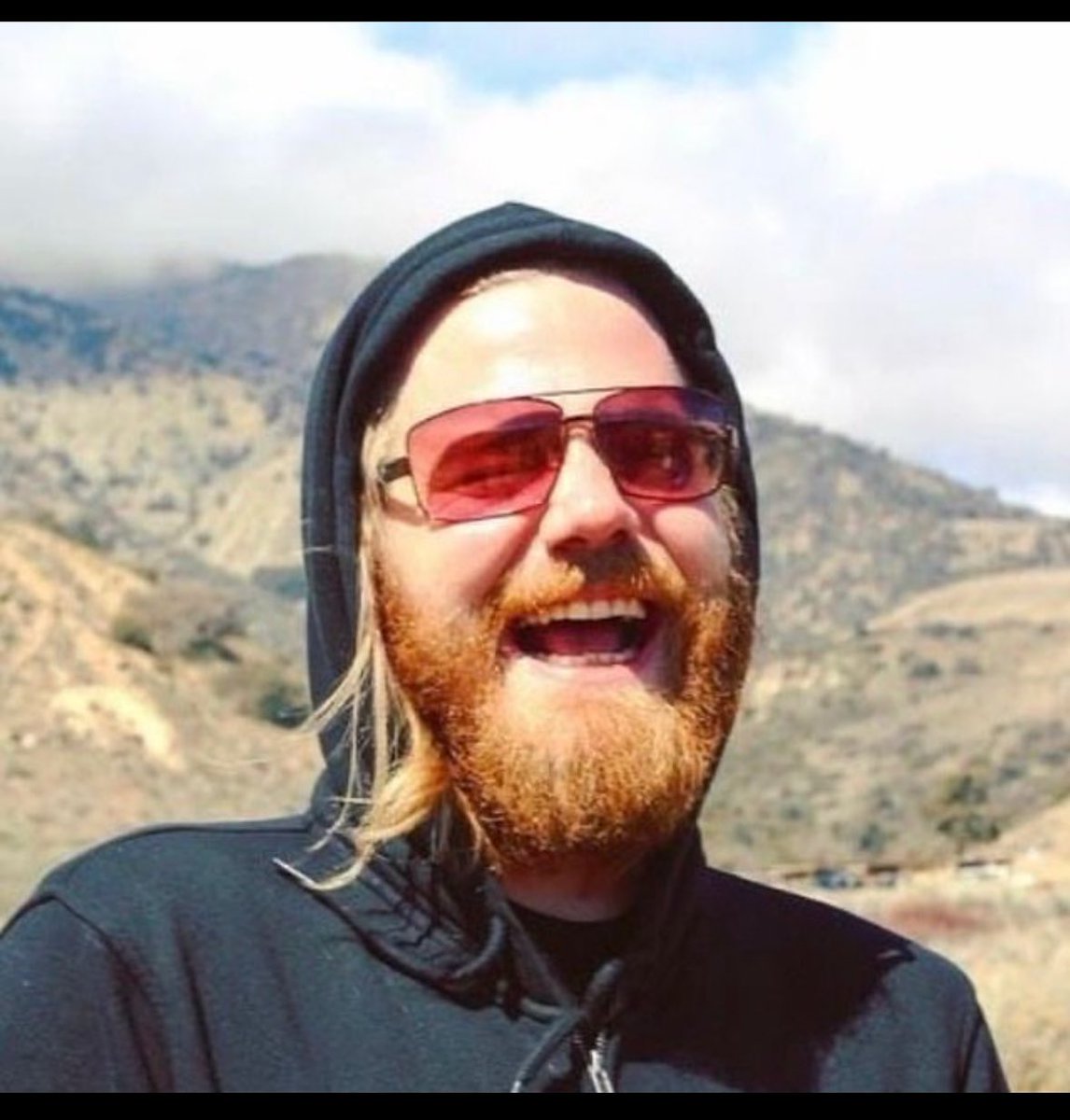 jessmargera's tweet photo. Not a day goes by. hbd random hero https://t.co/wlLe8NIquW