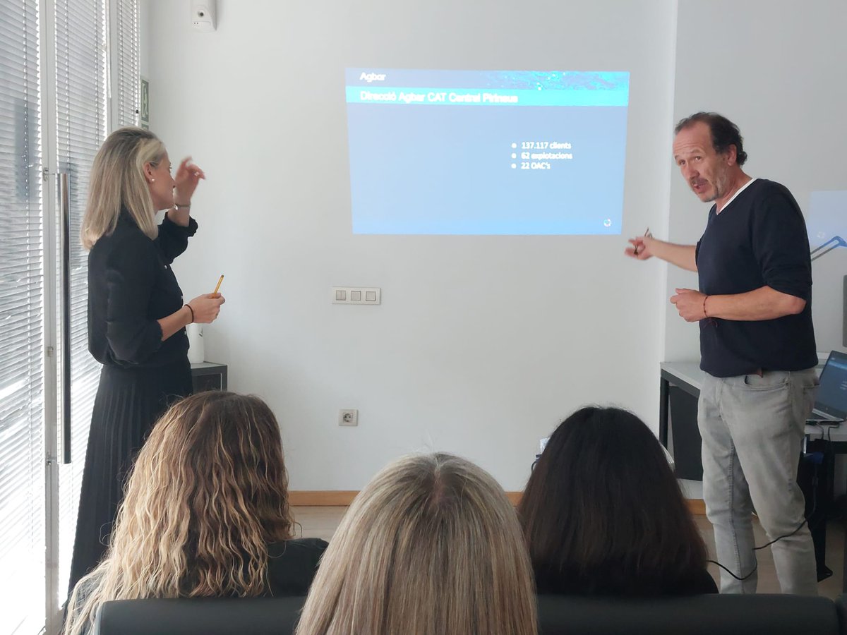 Amb l'equip de la Direcció Agbar Catalunya Central i Pirineus hem realitzat una jornada per a la millora dels nostres procediments i cohesió de l'equip de persones que treballen per a donar el millor servei pels nostres clients #AGBARambtu