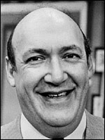 daveainsworth63's tweet photo. Remembering the Carry On star Bernard Bresslaw who died this day in 1993. He first found fame in The Army Game. #BernardBresslaw #CarryOn #TheArmyGame #EducatingArchie #TheUglyDuckling #DoctorWho #HawkTheSlayer #OurHouse #Jabberwocky https://t.co/IVeJyj3yLp