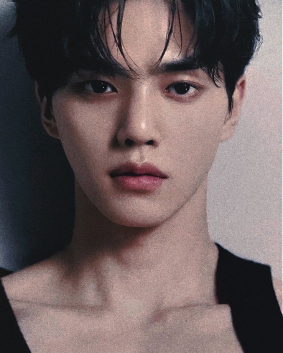 I cant believe this man whose visuals are out of this world exists?!
