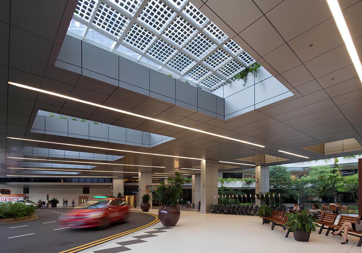 RMJM_'s tweet photo. #RMJM and CPG Consultants revived a historic gem Alexandra Hospital into a modern, eco-friendly 550-bed institution. This #innovative energy-efficient building features slash costs by 50% and promotes natural ventilation across 70% of the floor area. 

https://t.co/q1P6Smv6Wk https://t.co/1e2hveKAq2