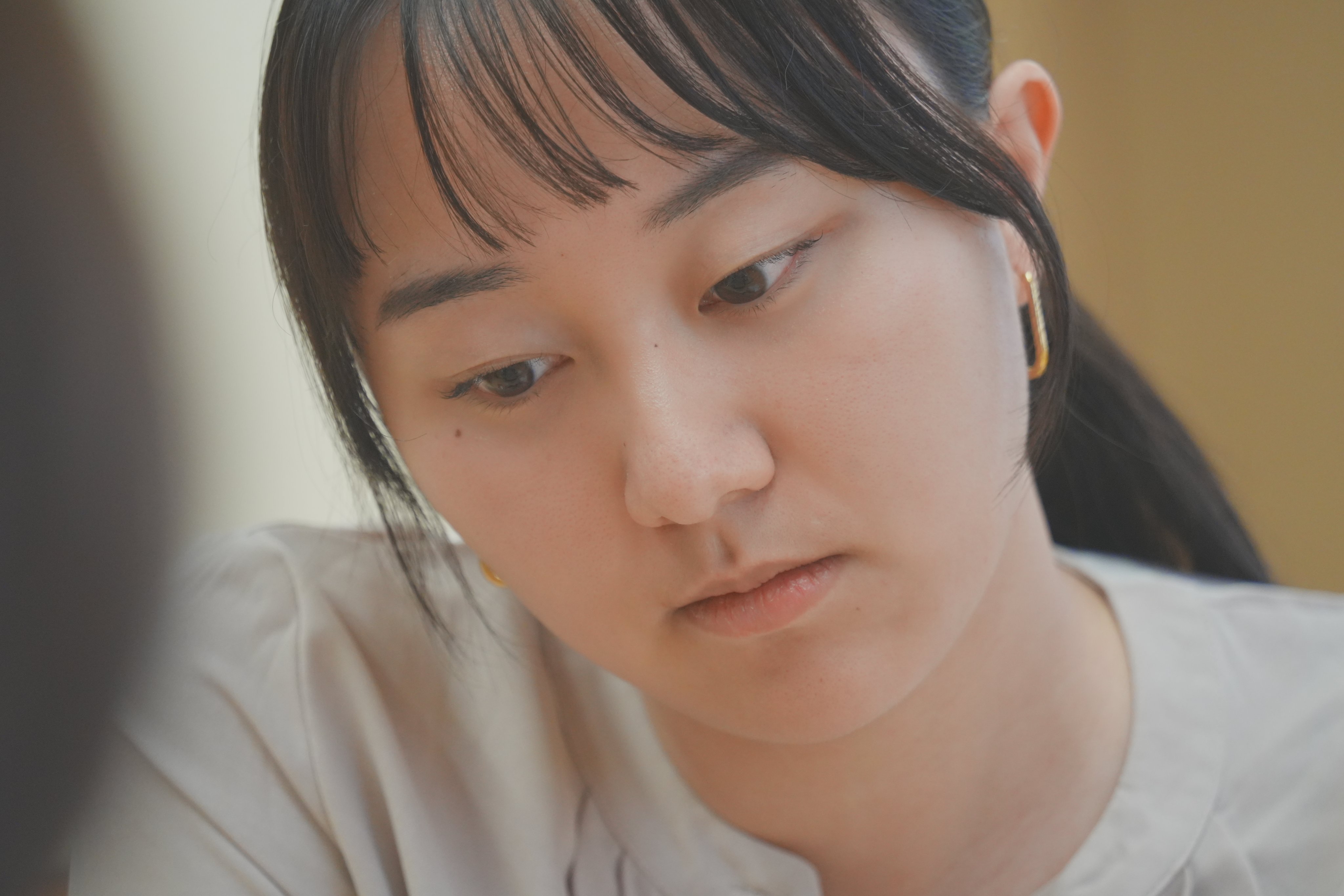 今井絢 