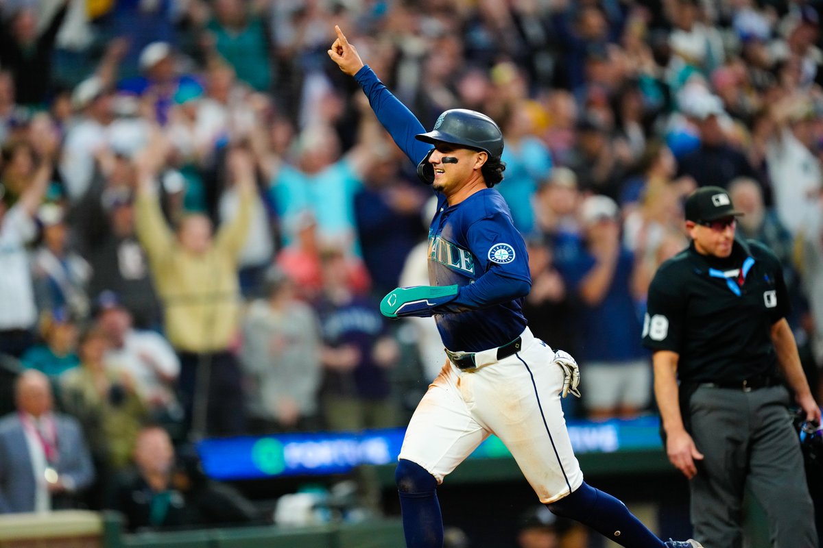 Mariners's tweet photo. Goodnight and #TexasVoteEm.

⭐ https://t.co/Q16mvWt8m4 ⭐ https://t.co/hrdXOhSDo9