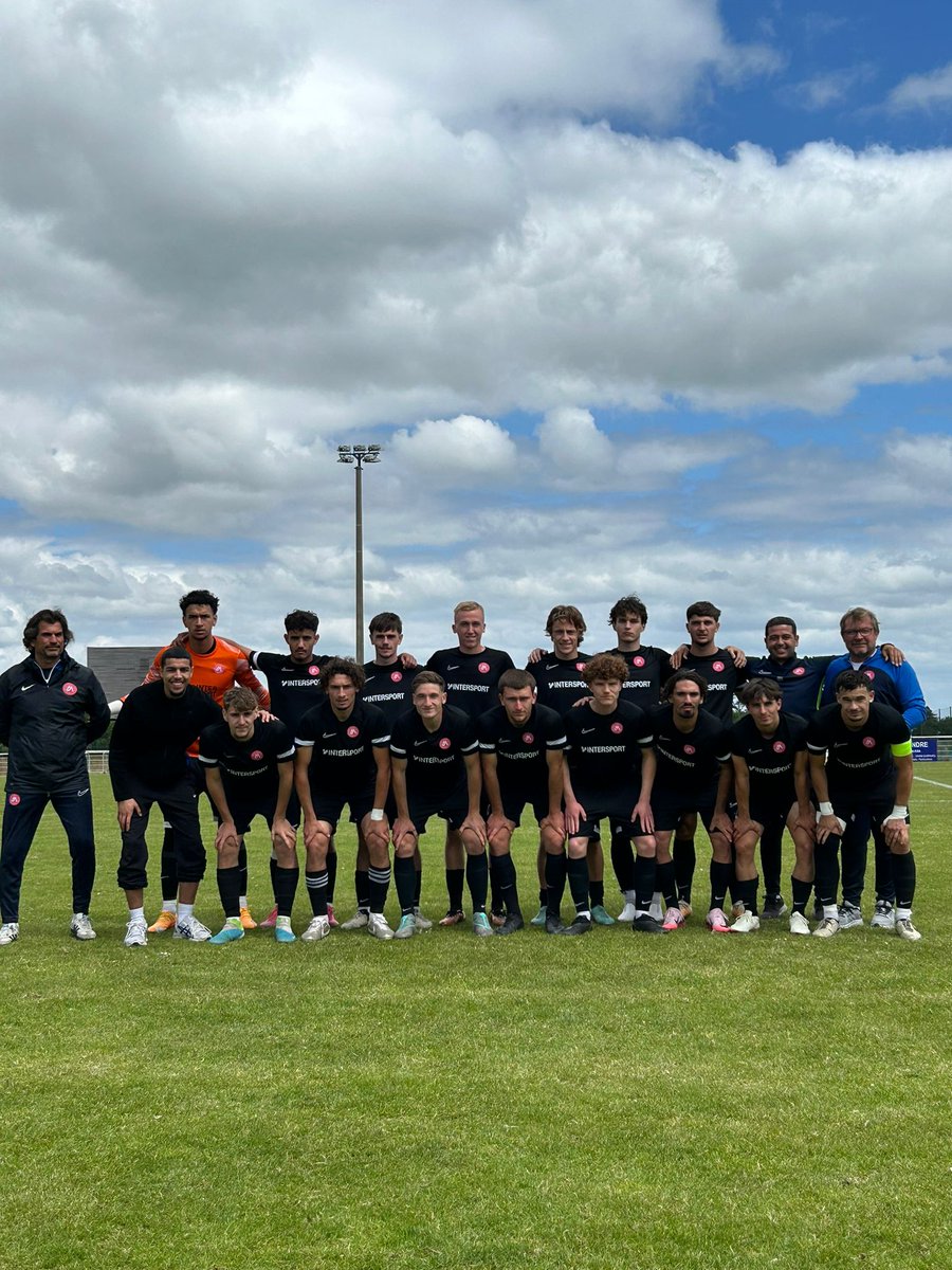 UFRStapsMontpellier (@ufrstapsmontpel) on Twitter photo Brillants résultats des équipes de foot de <a href="/umontpellier/">Université de Montpellier</a> aux championnats de France universitaires. l'équipe féminine est sacrée championne de France tandis que l'équipe masculine devient vice-championne. Félicitations aux sportif.ve.s et à leur encadrement. Brillants résultats des équipes de foot de <a href="/umontpellier/">Université de Montpellier</a> aux championnats de France universitaires. l'équipe féminine est sacrée championne de France tandis que l'équipe masculine devient vice-championne. Félicitations aux sportif.ve.s et à leur encadrement.