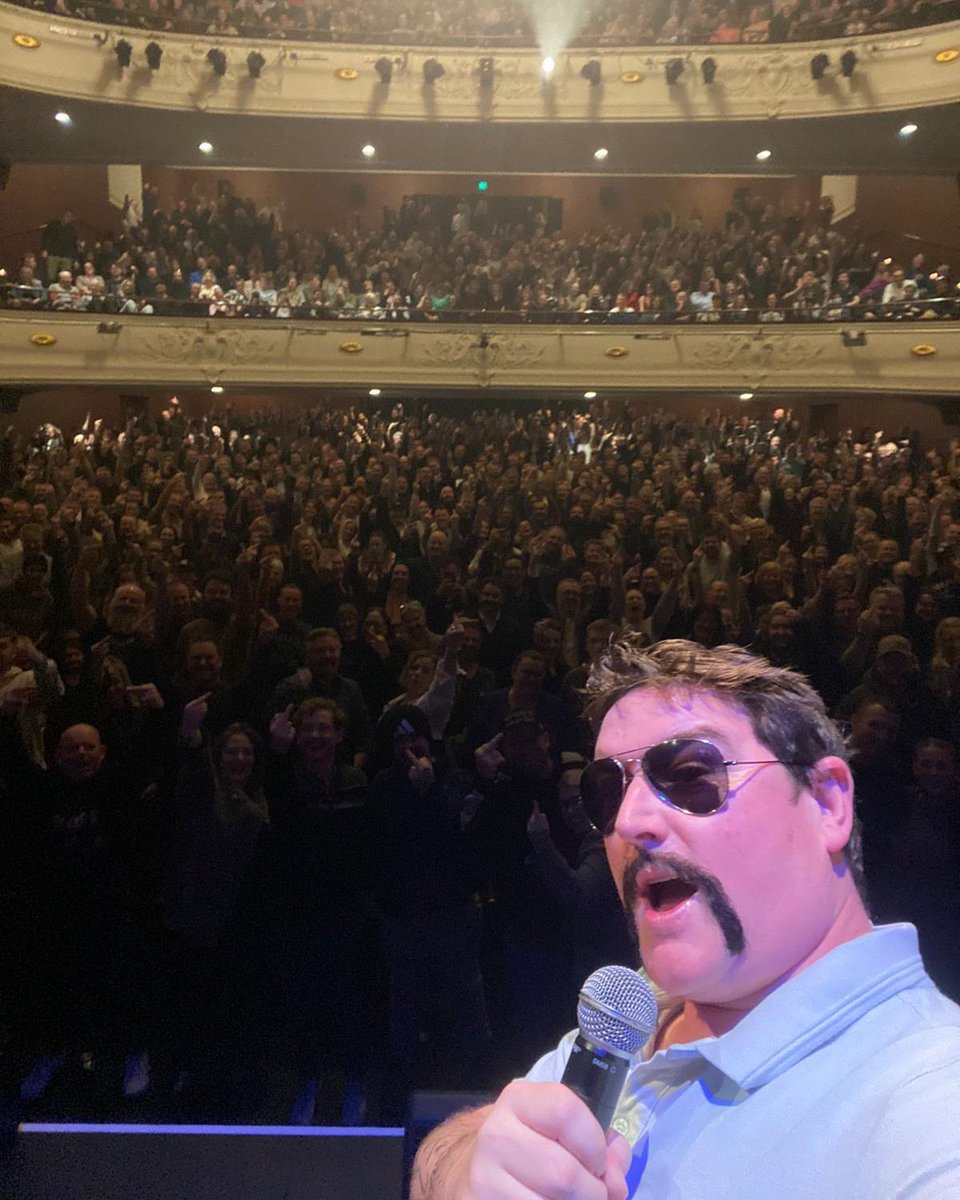 Huge night at Christchurch. Over 2200 Chopostles in.
Tino pai, mofo bros.