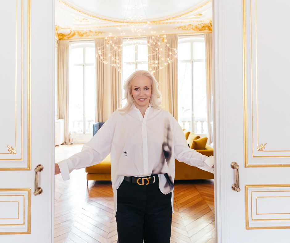 Aujourd'hui, nous célébrons non seulement l'anniversaire de Vanda Demeure, mais aussi son remarquable parcours dans l'univers de l'immobilier de luxe. Modèle de professionnalisme, elle inspire tous ceux qui travaillent avec elle. 
Joyeux anniversaire Vanda