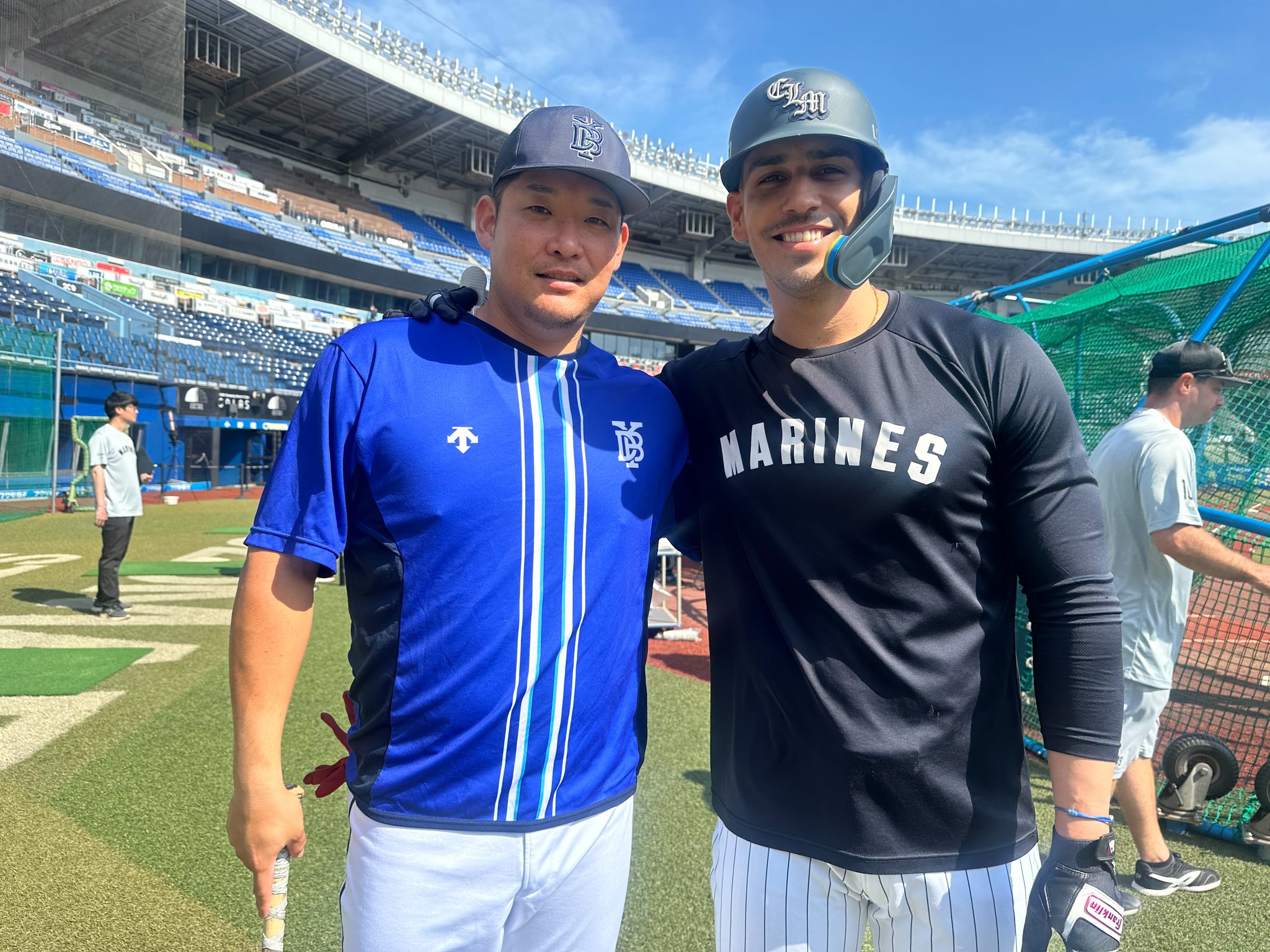 BBM 横浜DeNAベイスターズ　ソト選手セット BBM 横浜DeNAベイスターズ ソト選手セット - メルカリ
