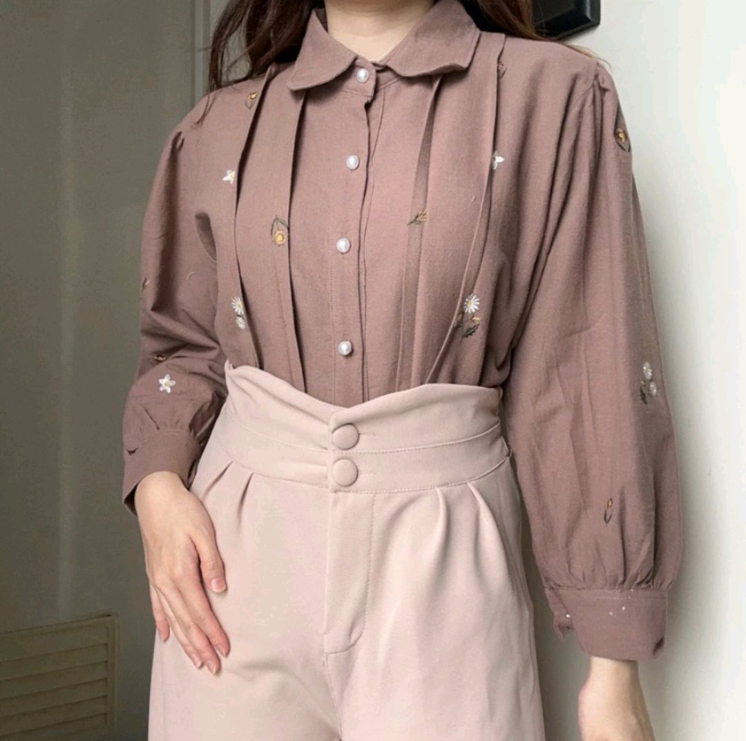 moonjjs's tweet photo. *ﾟ*ﾟblouse recommendations *ﾟ*ﾟ
               🛒 Biel The Label

--a thread-- https://t.co/ejiPMue76x