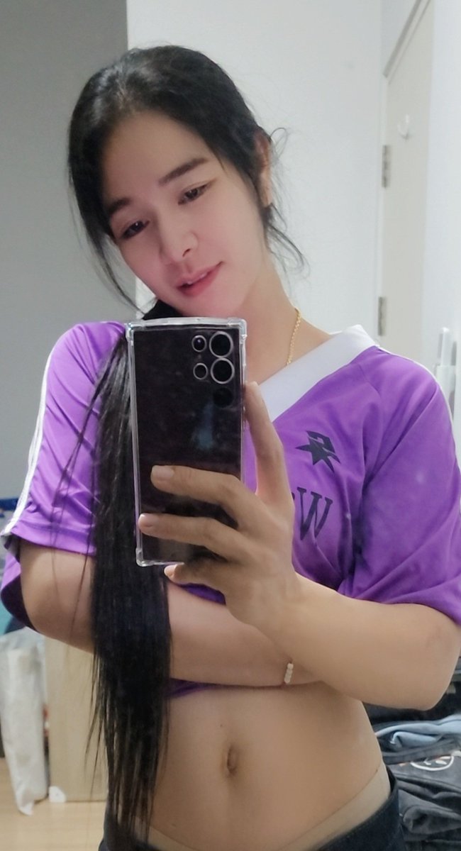 เหนเราเอ๋อๆ​ อย่าเผลอมารักเรานะ......