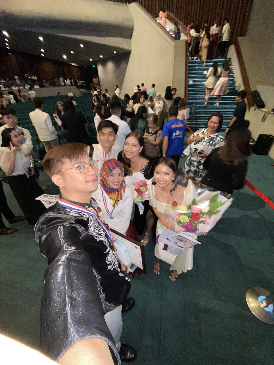 rxnn_b's tweet photo. What a memorable moment. 🥺🫶 https://t.co/ESvQYHcfni