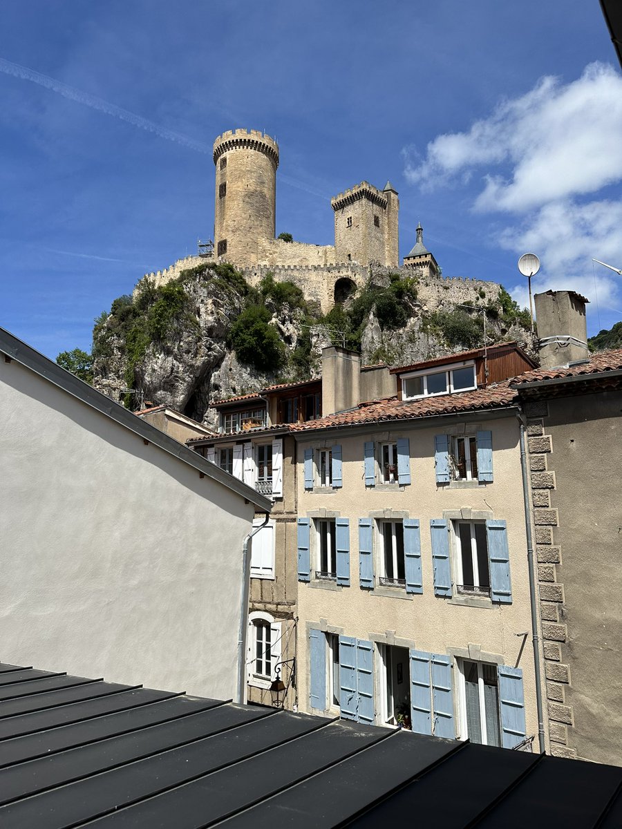 Nicole Booth tweet media