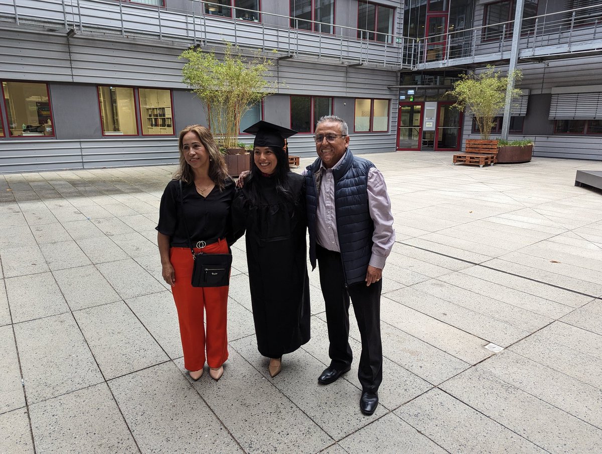Rodriguez-Emmenegger Lab (@cremmeneggerlab) on Twitter photo I am immensely happy to share with all of you that <a href="/ManuelaGaray4/">Manuela Garay</a> has passed her PhD defense with flying colors (suma cum laude). Manuela is a force of nature that has ventured in an extremely interdisciplinary journey during her PhD and demonstrated to master many fields. I am immensely happy to share with all of you that <a href="/ManuelaGaray4/">Manuela Garay</a> has passed her PhD defense with flying colors (suma cum laude). Manuela is a force of nature that has ventured in an extremely interdisciplinary journey during her PhD and demonstrated to master many fields.