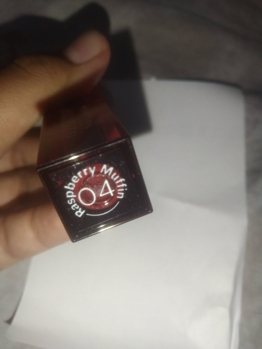 spillbytaa's tweet photo. WTS! Liptint azarine shade 04 (raspberry muffin) 
dijual karena salah shade, hb nya 41k
jual 30k ajaa, btw ini baru sekali pakai.

dom jombang/jatim free ongkir.
#wts #zonauang #Zonajajan https://t.co/wWNxMazQzr
