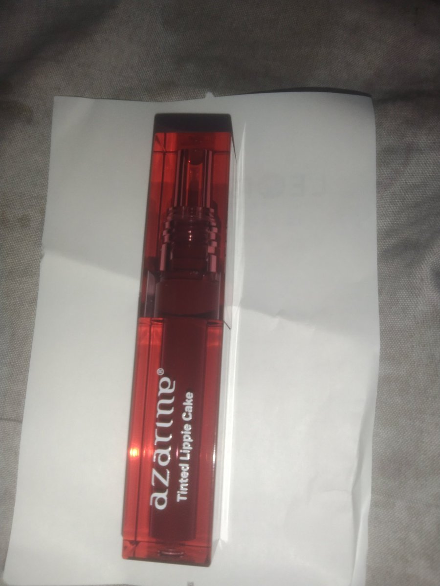 spillbytaa's tweet photo. WTS! Liptint azarine shade 04 (raspberry muffin) 
dijual karena salah shade, hb nya 41k
jual 30k ajaa, btw ini baru sekali pakai.

dom jombang/jatim free ongkir.
#wts #zonauang #Zonajajan https://t.co/wWNxMazQzr