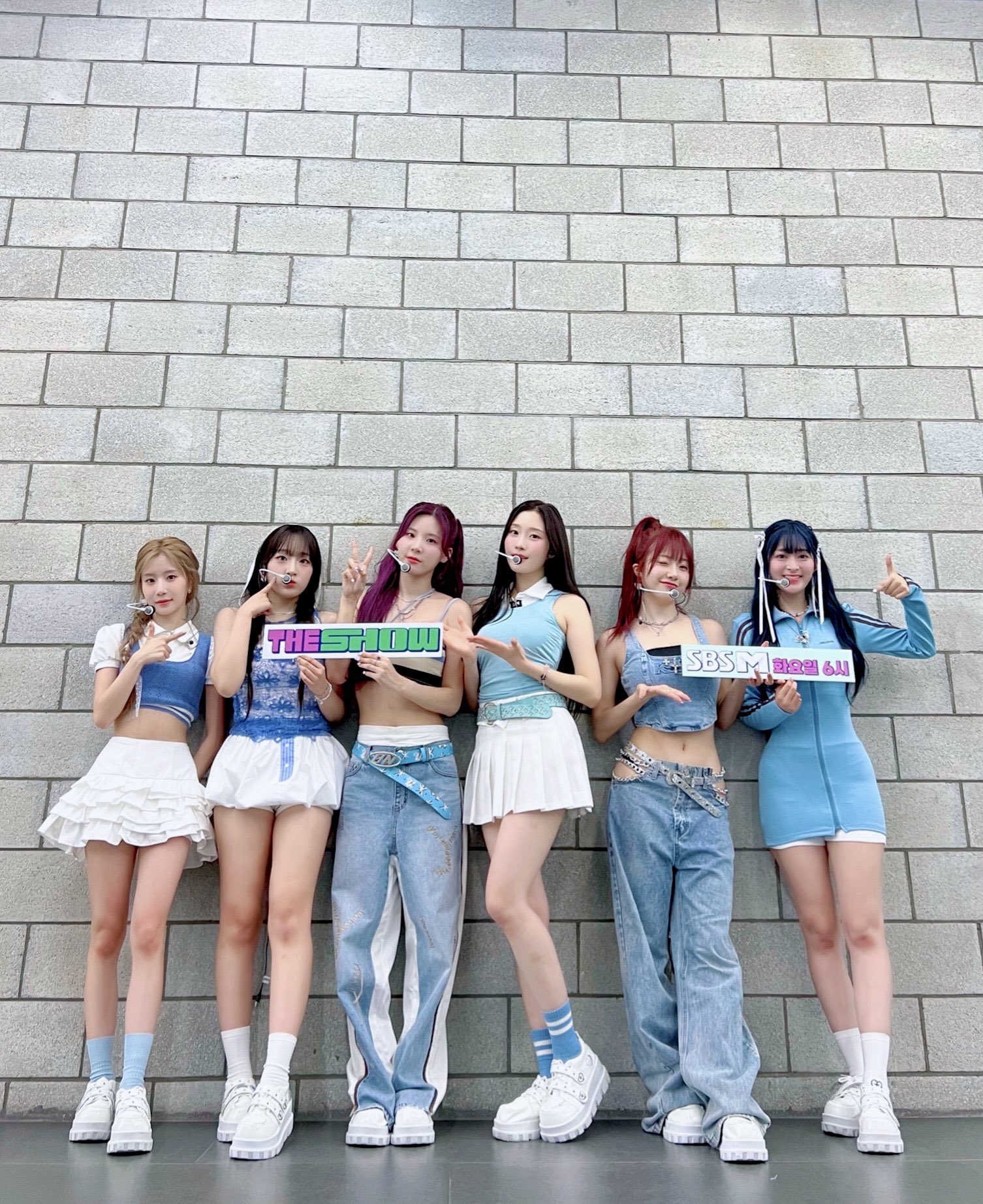 GPxqzh8aoAA87Pz?format=jpg&name=large