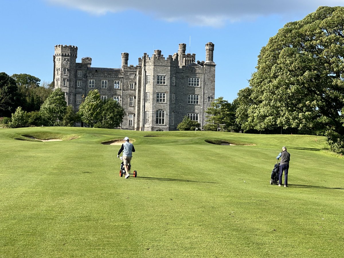 What a great hole to finish ⁦<a href="/killeencastle/">Killeen Castle</a>⁩. Another great society outing. Challenging course, great setting, great food &amp; very welcoming staff in all departments. Highly recommended &amp; top, unmissable parkland course near Dublin. We’ll be back next year. DHGS.