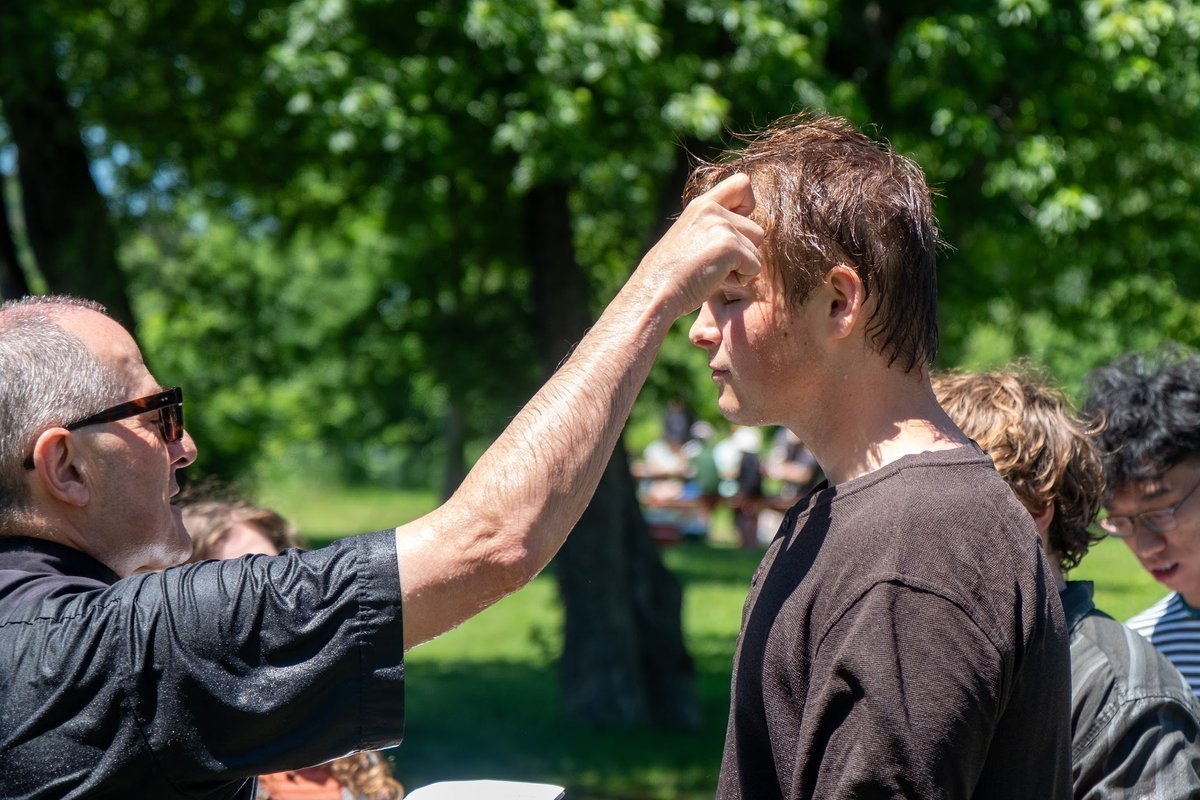 cdnusboy's tweet photo. From Sunday's River Baptism. The Mississippi had flooded; lots of water: Grant, O Lord, that all who are baptized into the death of Jesus Christ your Son may live in the power of his resurrection and look for him to come again in glory; who lives and reigns now and forever. Amen. https://t.co/7IDZ3kLah1