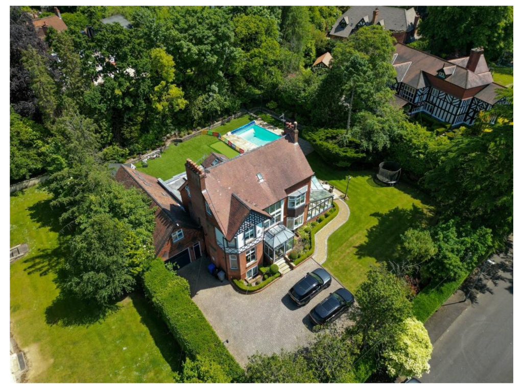 £3.25m with a Gym, Cinema and Pool you’ll never need to leave home !
 
Beautiful Victorian Detached House standing in almost half an acre on a private no through road within walking distance of Hale village.
 
5500 Sq ft of accommodation arranged over four levels
5 Reception