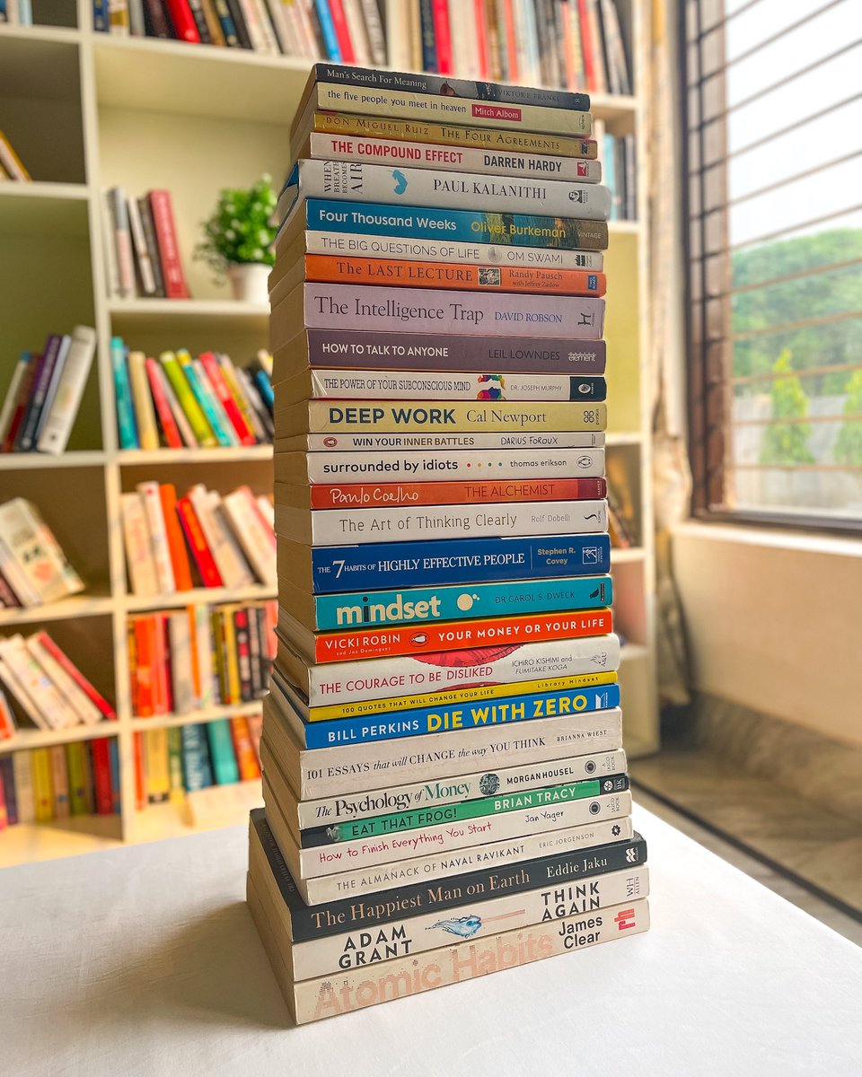 librarymindset's tweet photo. 30 Books To Read In Your 30s https://t.co/73784B5gZC