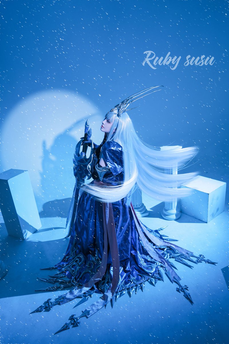 mZmOwkg9U3Nk4yN's tweet image. 疑似氷神 シヴァ
Heritor of Frost Shiva
#FF14 #cosplay #finalfantasy14