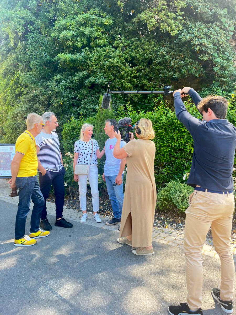 villedemougins's tweet photo. Nos artistes Mouginois ont du talent !
Nos 4 sculpteurs #Tiziano #Calou #MarionBurkle #ThierryTrives en tournage pour @F3cotedazur ce lundi 🎥
Un reportage consacré à l’exposition à ciel ouvert au village "Monumental made in #Mougins" à découvrir prochainement 📺 https://t.co/eikrgcZWbw